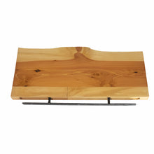 Cargar imagen en el visor de la galería, Cedar Wood Floating Shelves 24in, Live Edge, Poly Sealed (2-pack)